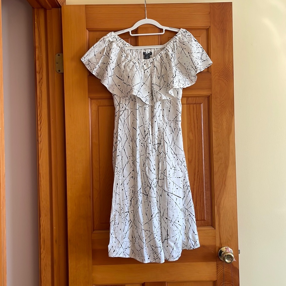 Chelsea and Theodore White with Black Splatter Dress Size Large